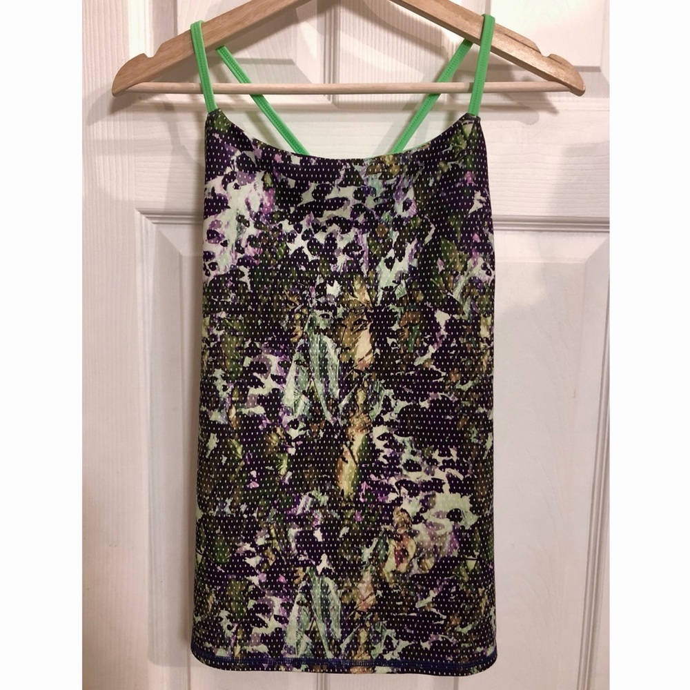Lululemon • 4 • Dancing Warrior Tank Top Floral Net